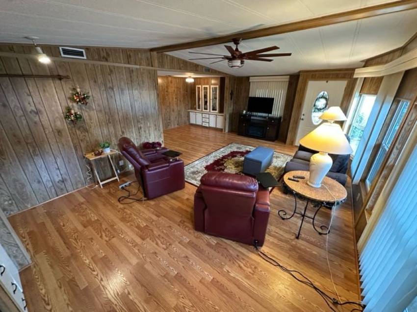 125 Rigi Slope Drive a Winter Haven, FL Mobile or Manufactured Home for Sale